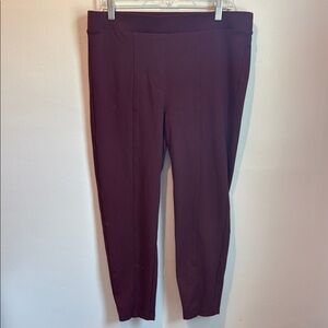 Daily Ritual XL Short Burgundy Leggings with Back Pockets